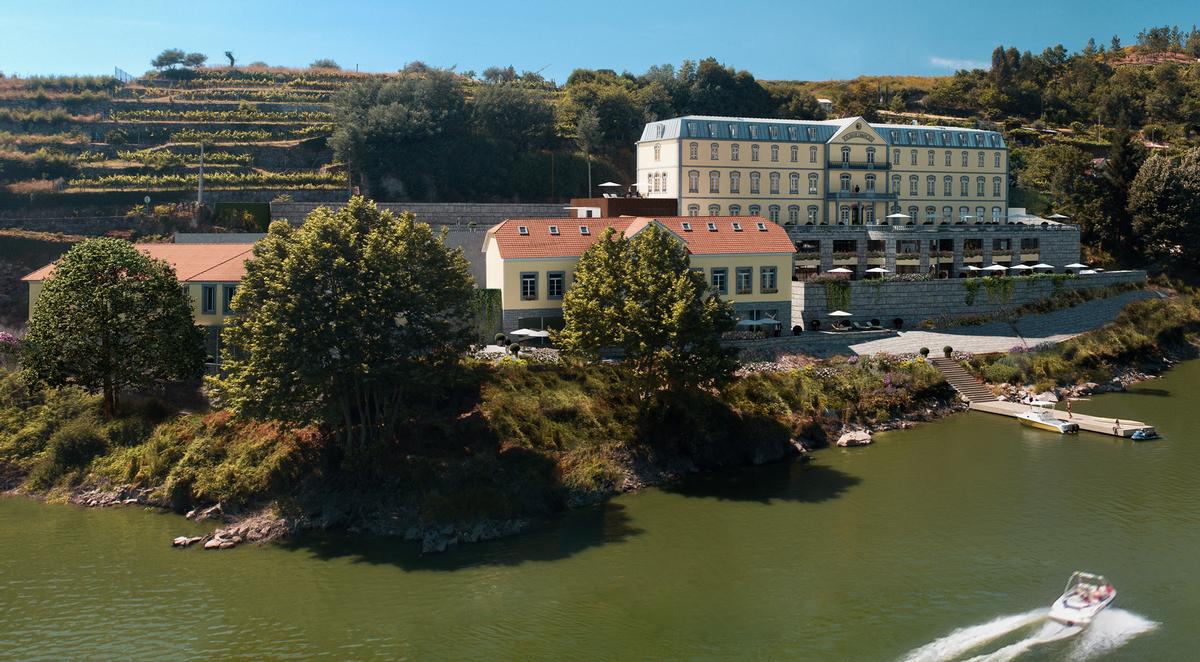 The thermal water in Canavezes is claimed to have medicinal properties, which has made it a popular destination for people seeking treatment for ailments since the early 12th century / RLA The thermal water in Canavezes is claimed to have medicinal properties, which has made it a popular destination for people seeking treatment for ailments since the early 12th century / RLA