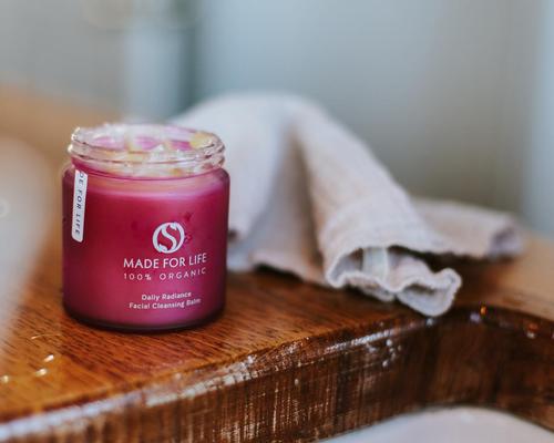 Made for Life Organics was founded in 2001 by Amanda Winwood