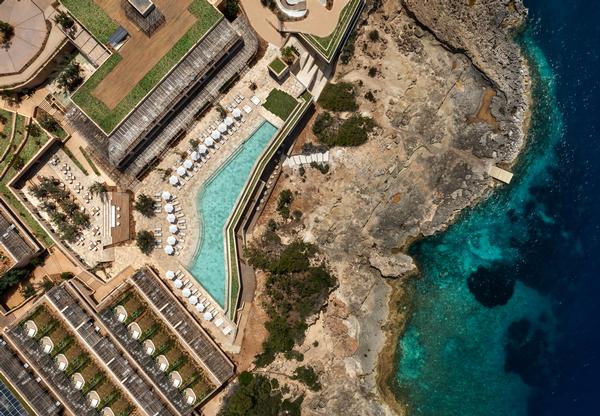 The Six Senses resort in Ibiza recently ran a functional health retreat / photo: six senses