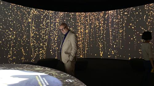 Pressoria includes a walk-in, wrap-around-cinema, celebrating ‘bubbles’ as a joyful expression of the essence of champagne / Casson Mann