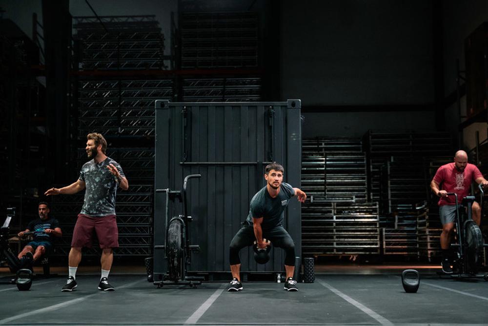 Atom combines strength equipment with daily workouts and digital classes / Atom/RPM Training