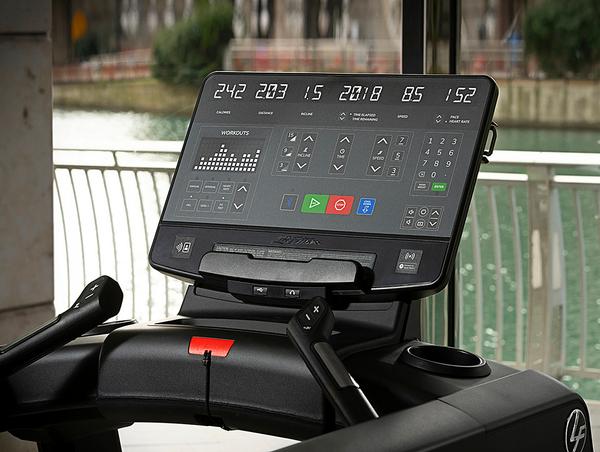 The new Life Fitness Integrity SL offers intuitive navigation / photo: Life Fitness