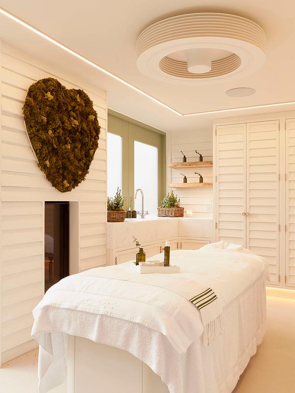 The organic spa’s offering blends eastern and western modalities and rituals / photo: Bamford