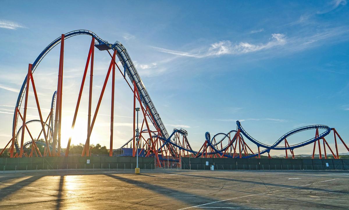 US theme parks and visitor attractions were forced to close for months during 2020 / Shutterstock/Flystock