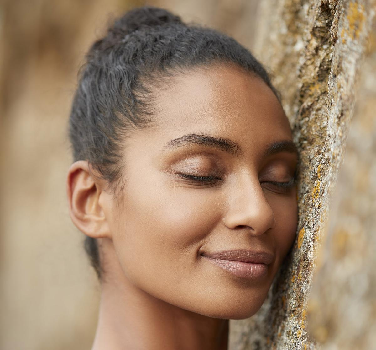 The facial incorporates all-new Cyfolia products designed with comforting textures to soothe skin and rejuvenate complexion The facial incorporates all-new Cyfolia products designed with comforting textures to soothe skin and rejuvenate complexion
