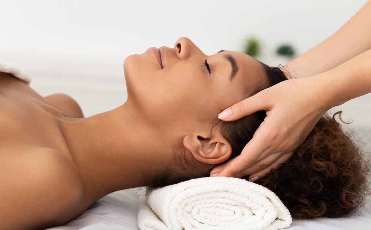 While the value of the deal is undisclosed, the combined entity will power over 15,000 spas, salons and med-spas / Shutterstock/Prostock-studio