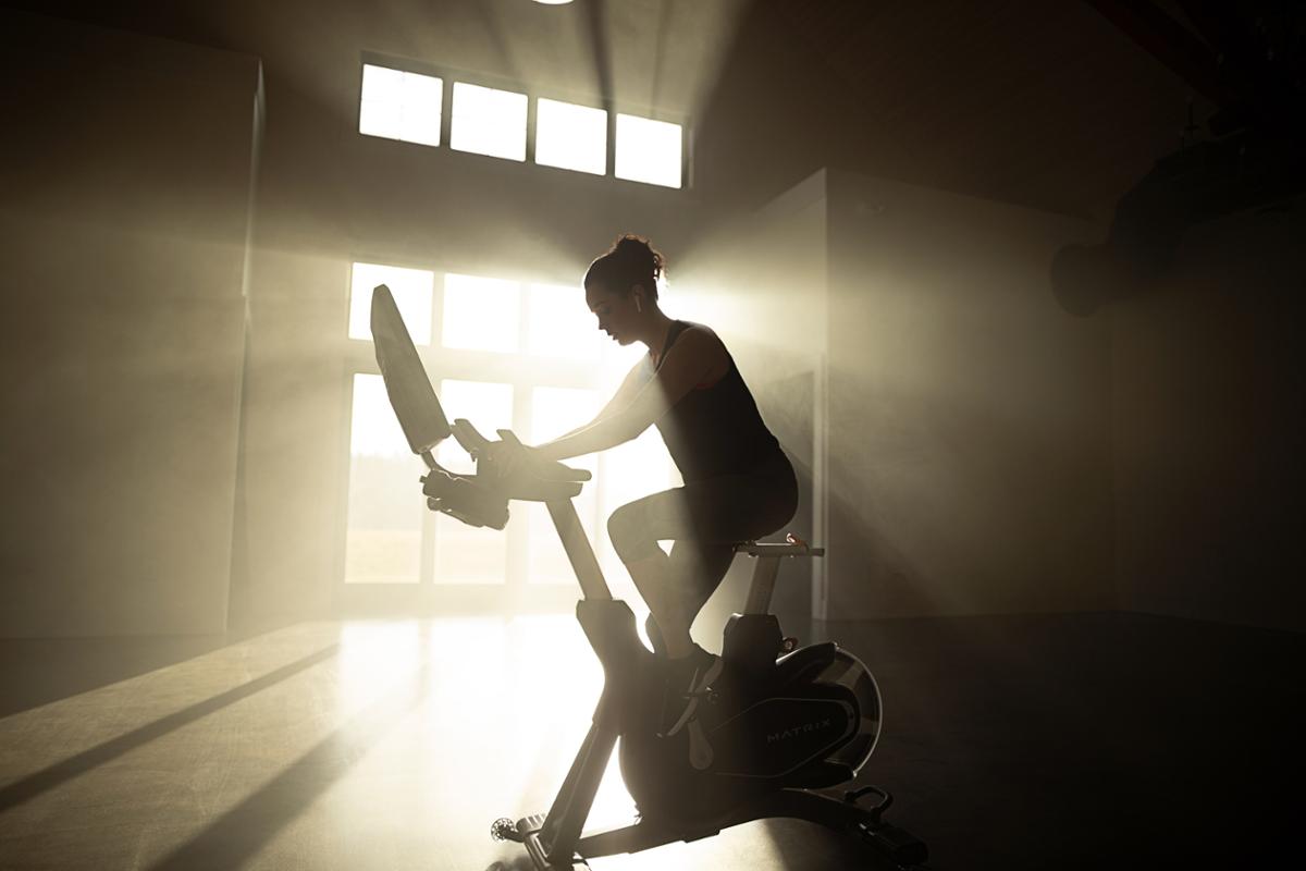 The new Virtual Training Cycle is a high-performance bike featuring a 22” touchscreen / Matrix Fitness
