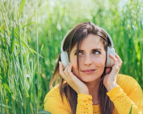 Soundbathing in plant bioacoustics has been claimed to have a positive impact on health and awareness / Shutterstock/Karlos Garciapons