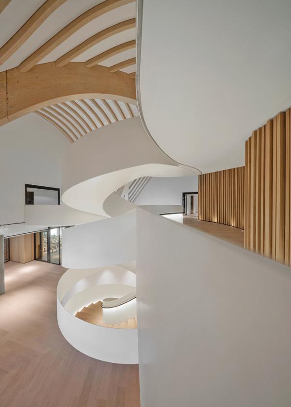 Architecture is calming and intriguing, using the local venacular / Photo: Lanserhof Sylt