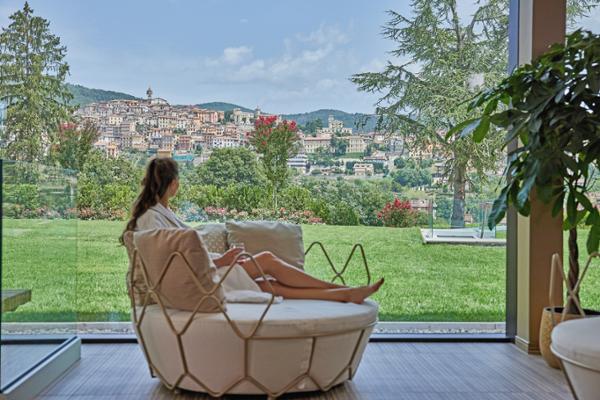 Guests enjoy views of the village of Fiuggi / photo: Martino dini @ herd represented