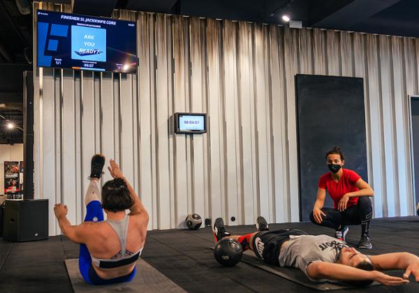 Small group trainers have more time for coaching with MSS screens / Photo: Funxtion/Fitness First Germany 