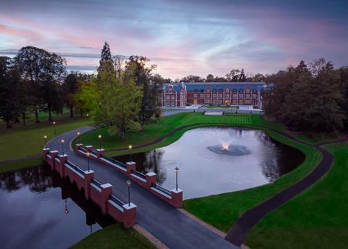  / Fairmont Windsor Park