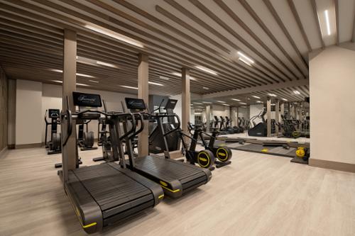  / Fairmont Windsor Park