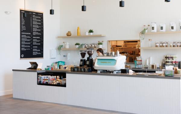 Non-members can come in and use the food and retail areas / photo: Drop Fitness