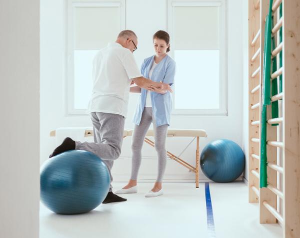 Fitness pros can deliver ‘activity therapy’ / shutterstock/Photographee.eu