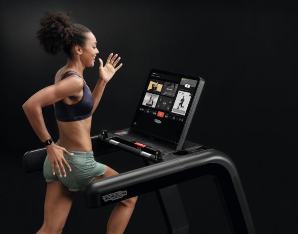 With Technogym Sessions, members can get expert coaching from their consoles / photo: TECHNOGYM