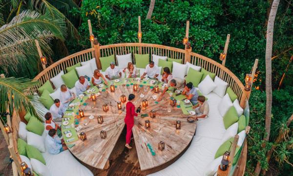 Flying Sauces is the resort’s zipwire treetop fine dining experience / photo: soneva soul