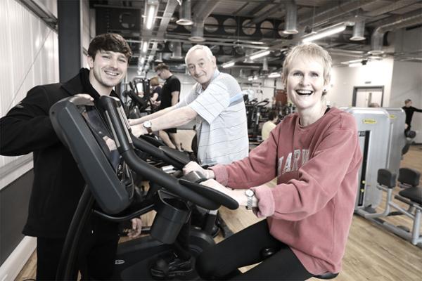 Instructor Jack Worsley delivers Prehab4Cancer sessions at a GM Active gym / photo: GM Active