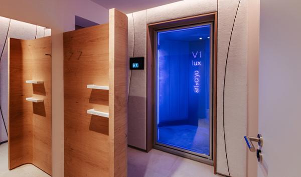 The resort has invested in the V1 Lux chamber from Art of Cryo / photo® Alpenresort Schwarz