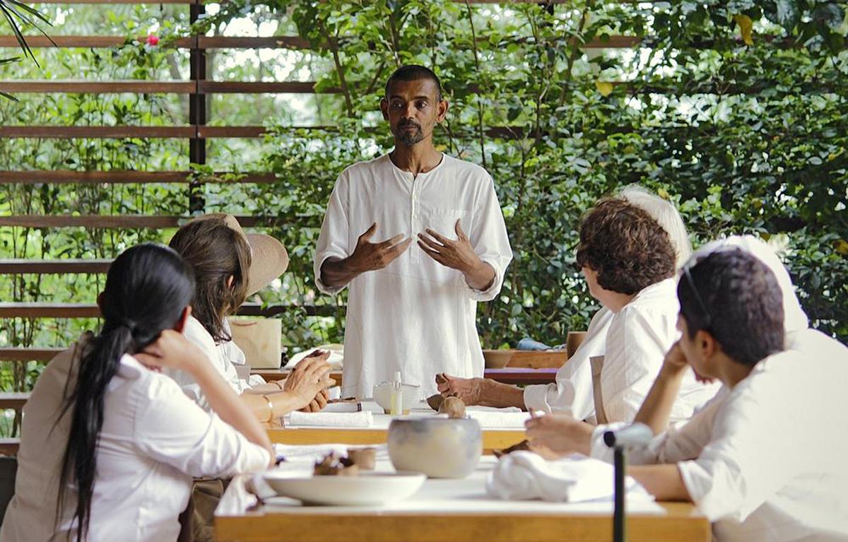 Talks and cuisine lessons are some of the many elements included in a Vana programme / Vana