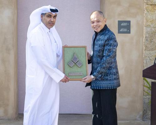 Nasser Matar Al Kawari, CEO of Zulal owner Msheireb Properties, and Krip Rojanastien, chair and CEO of Chiva-Som, at the grand opening of Zulal / Zulal Wellness Resort by Chiva-Som