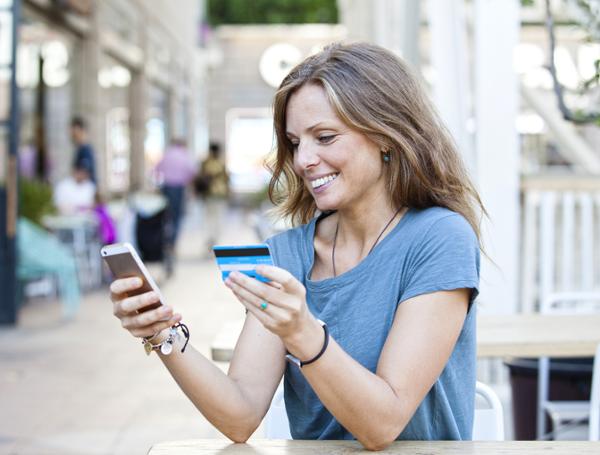 There are many advancements in payment processing / photo: shutterstock/Alejandro J. Vivas