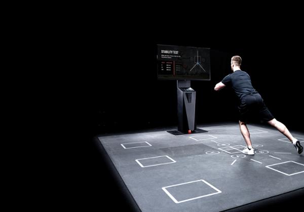 With Skillcourt, lasers are used to track movement in a training space / photo: skillcourt / christoph gespiegelt
