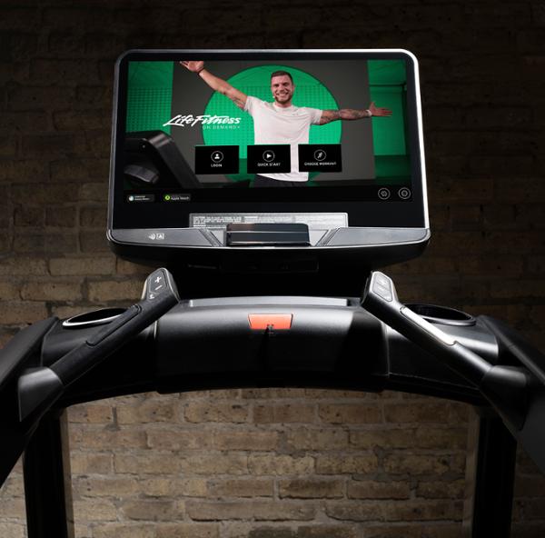 The new SE4 console from Life Fitness / LIFE FITNESS