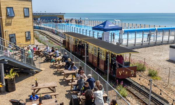 The pool is located next to the electric Volks Railway, the oldest in the world / photo: South Downs Leisure
