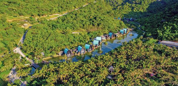 Treatment villas were inspired by local Quonset huts / Photo: Mi Sol Spa