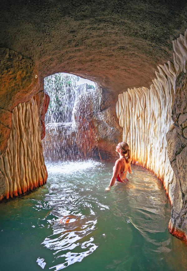 Deep Blue Hotel has created a cave-based hot springs bathing park / Photo: Deep Blue Hot Springs Sanctuary. caitlyn @The.Wanderlust.Times