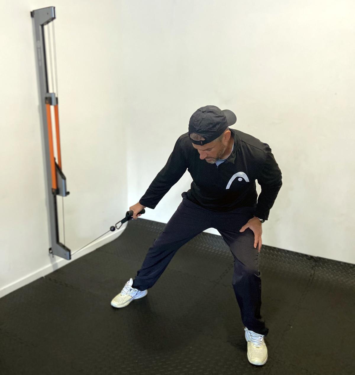 Canadian pickleball champion Steve Deakin during a Tut Trainer session / Tut Fitness Canadian pickleball champion Steve Deakin during a Tut Trainer session / Tut Fitness