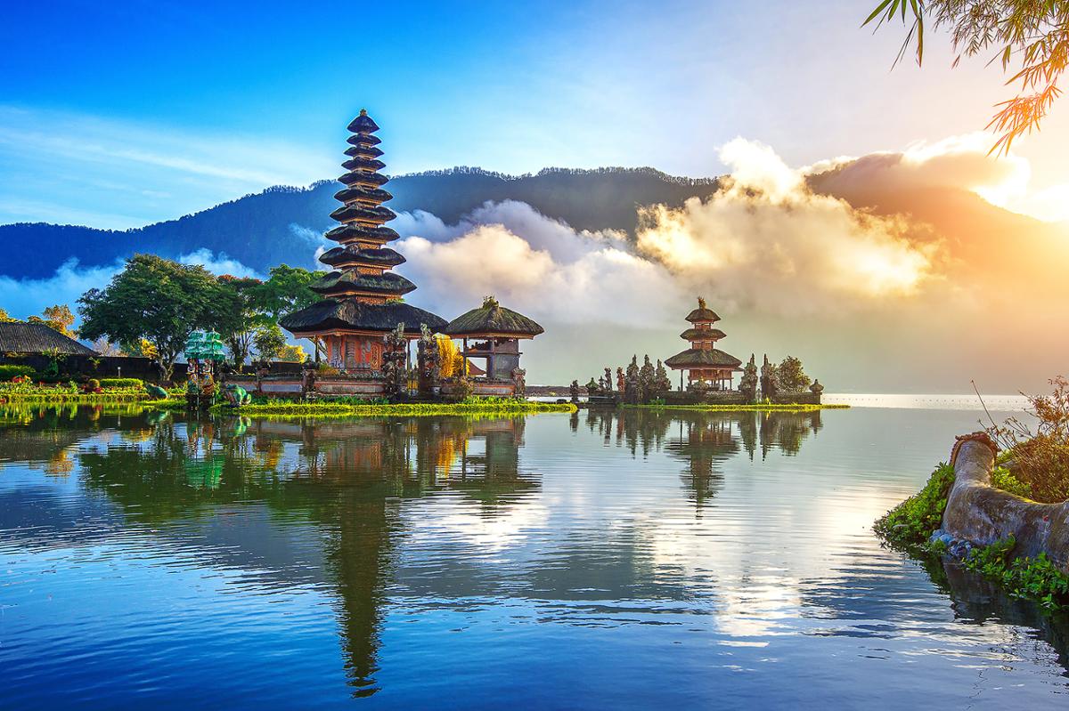 Indonesia is a republic spanning 17,000 islands and has the largest economy in Southeast Asia / Shutterstock/guitar photographer