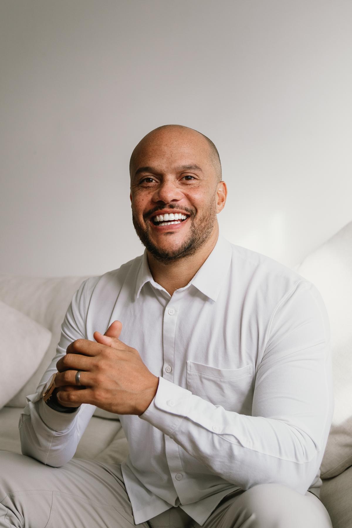 Harry Jameson is co-founder and CEO of Pillar Wellbeing / Des Iles
