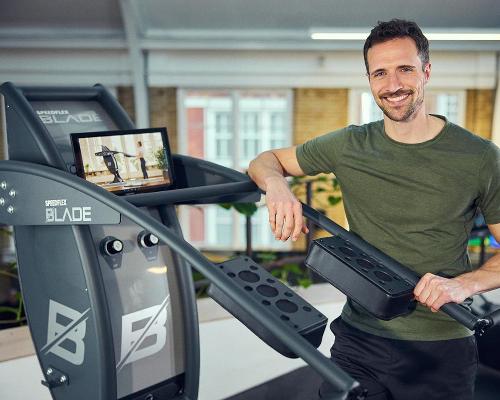 he Blade features a built-in touch screen with over 100 on-demand workouts / Speedflex Europe