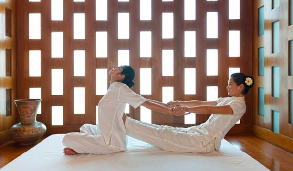 Find ways to counteract the frenzy of the digital world, says McCarthy / photo: Mandarin Oriental hotel group