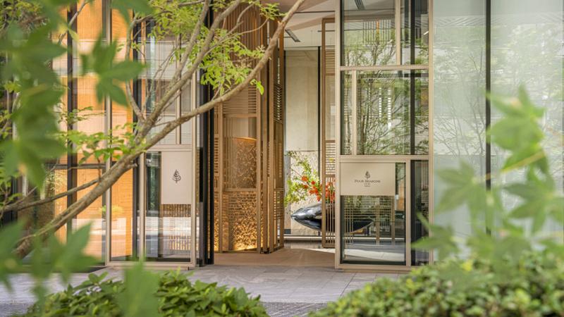  / Four Seasons Hotels & Resorts