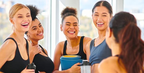 Social connection is a big driver for people coming to health clubs / Photo: shutterstock/MicheleUrsi