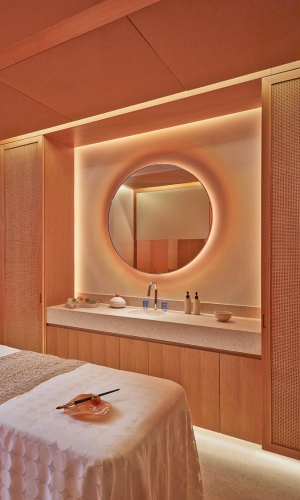 The multisensory spa provides a full menu of holistic treatments / photo: SURRENNE 