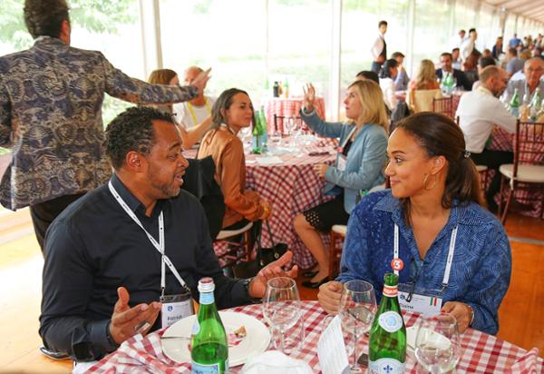 Tables are limited to six seats to encourage more exchanging of ideas / photo: GLOBAL WELLNESS SUMMIT Tables are limited to six seats to encourage more exchanging of ideas / photo: GLOBAL WELLNESS SUMMIT