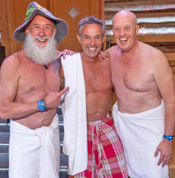 Hundreds of bathing enthusiasts come to watch the competition / photo: Ryszard Rak