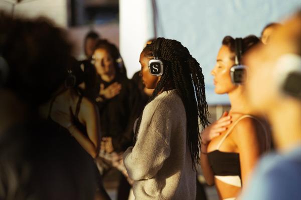 Classes are delivered through headsets with a soundscape by Myndstream / photo: six senses