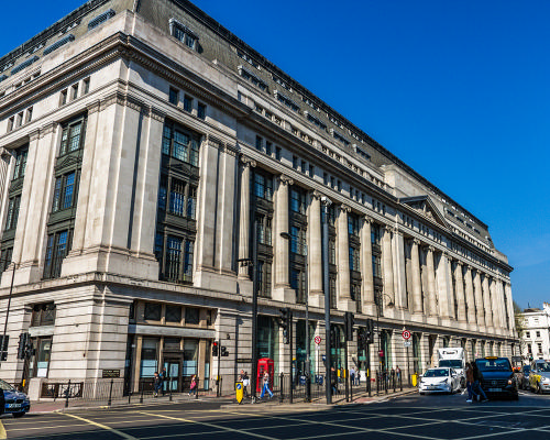 Victoria House in London's Holborn / Shutterstock/Eyesonmilan