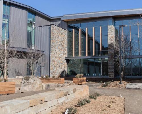 The building was designed by Duda Paine Architects / Walmart