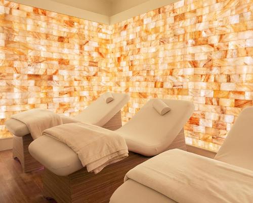 The Sagamore Resort and Wentworth by the Sea convert nail salons into multipurpose salt rooms with sound healing for profitable touchless treatments / Salt Chamber