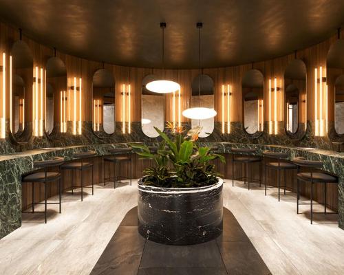 The changing areas have a luxurious feel / Third Space