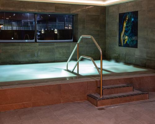 The hydrotherapy pool at the Spa Retreat / Matt Fisher/David Lloyd Clubs