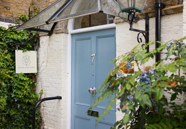The Seven Lion Yard holistic centre is located in South London / Seven Lion Yard