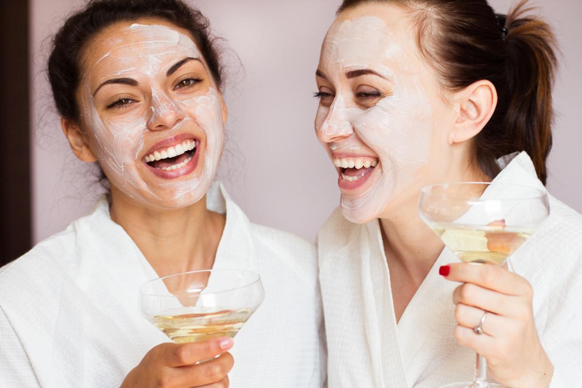 Should wellness providers rethink the serving of alcohol? / shutterstock/Ekaterina latcenko Should wellness providers rethink the serving of alcohol? / shutterstock/Ekaterina latcenko