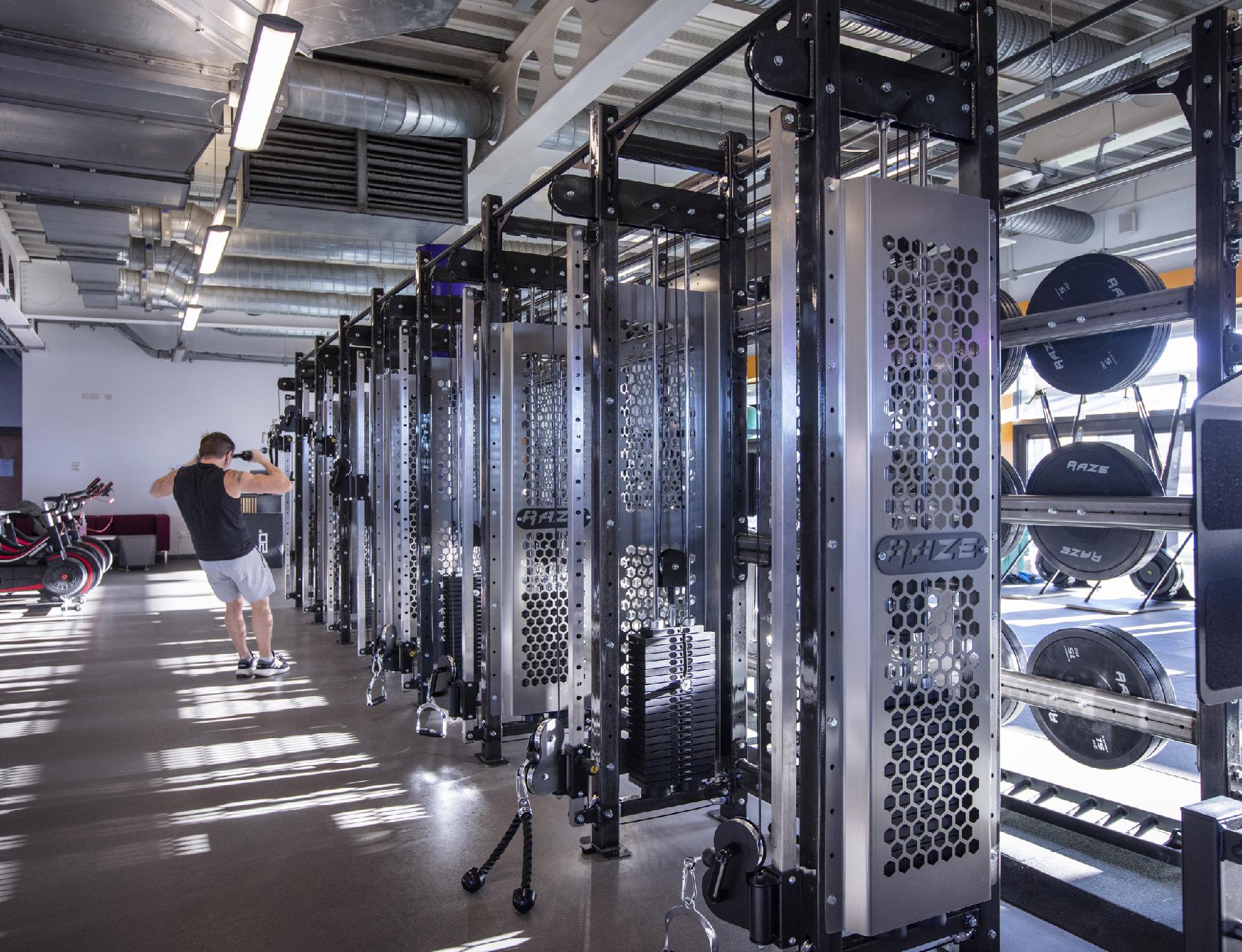 IndigoFitness Cable wall